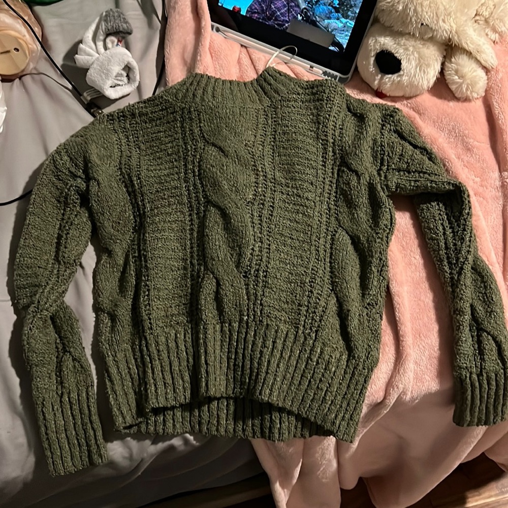 hunter green knitted sweater